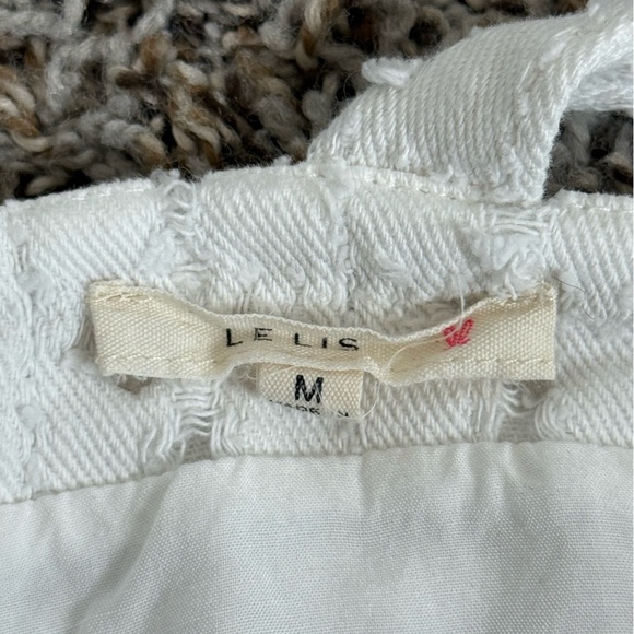 Le Lis White Textured Crop Tank Top | Medium 🔥CLEAR THE CLOSET - Picture 4 of 6